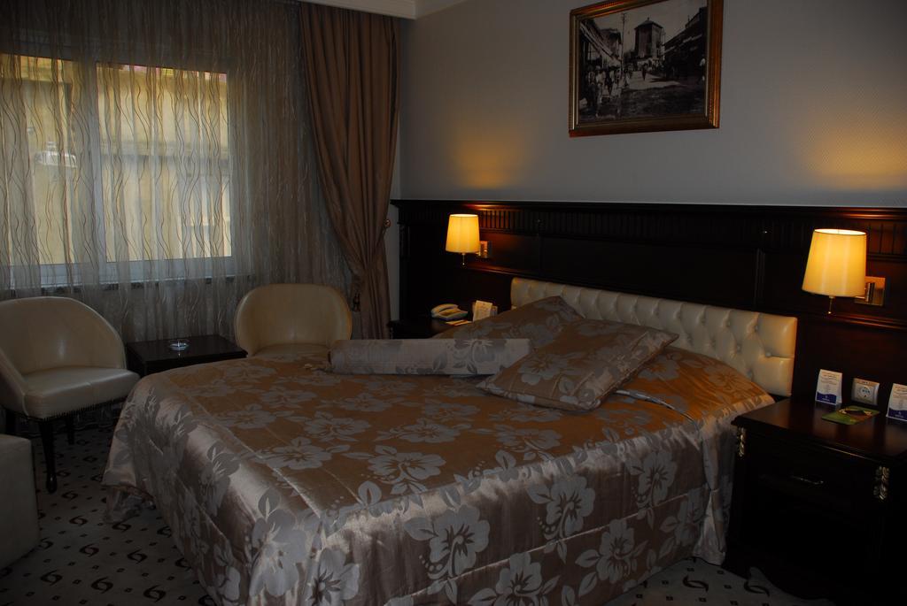 Adana Erten Hotel Екстер'єр фото